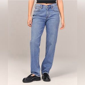 ABERCROMBIE & FITCH The Straight 90s Med Rise Curve Love Jeans